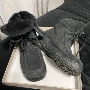 Snow boot whit laces